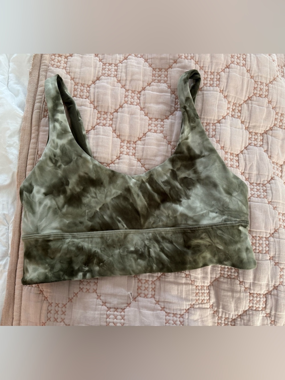 Lululemon size 10 reversible sports bra